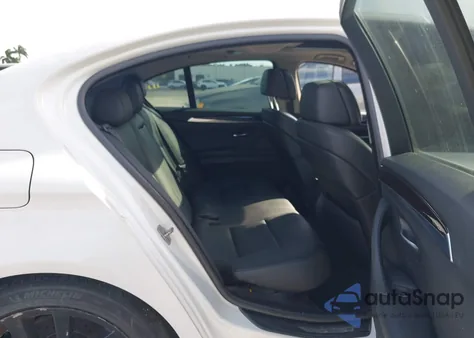 2011 BMW 535 Xi z USA, uszkodzony, nr VIN WBAFU7C52BC871091